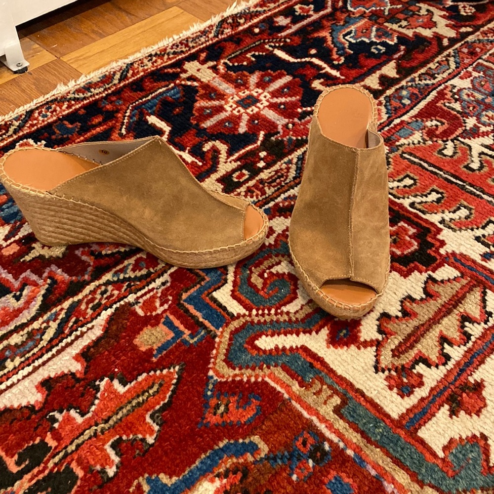 Suede tan clogs